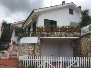 克拉罗卢纳住宿加早餐旅馆  - Giustenice