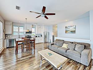 Two-Bedroom House room in New Listing! Lakefront Villa with Pool Near Beach Duplex