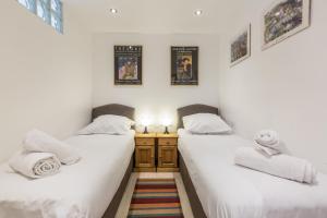 Apartment Le Pied du Brevent - Walk to Ski Lift, Chamonix Getaway