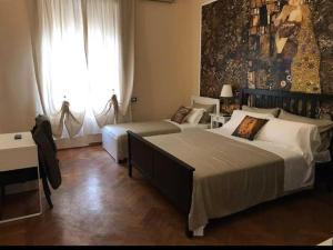 Triple Room with Shared Bathroom room in Central City Genova
