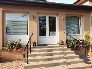 Mediterrán Villa Kecskemét - كيسكيميت