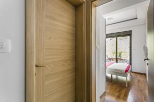 Apartment with bedroom Becici White