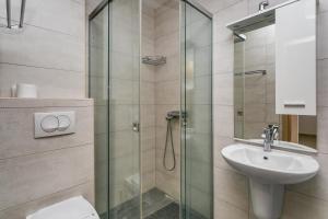 Apartment with bedroom Becici White