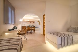 Margarenia Studios Santorini Greece