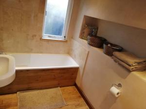 Fabulous spacious flat in the heart of Brixton