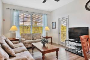 Three Bedroom Apartment room in Sunset Getaway