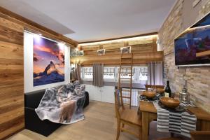 Appartement Giomein - Cervino Suite Chalet Breuil-Cervinia Italien