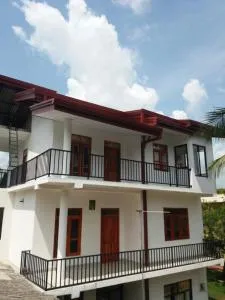 Kumudu Holiday Home - Korakahawewa