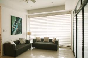 Royale House Hotel Davao powered by Cocotel