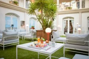 杰特酒店 - 滨海拉特朗什