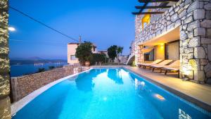 Villa Majestic Crete heated pool and sauna