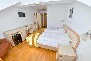 Twin Room room in Hotel Gallant