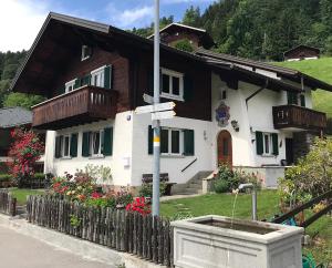 Talu Ferienhaus Fratte Schruns Austria