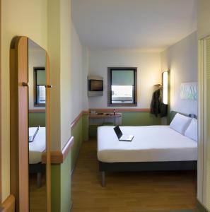 Ibis Budget Madrid Vallecas - image 1