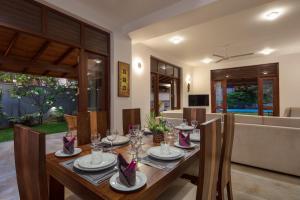 Ballarat Luxury Villa - Hikkaduwa