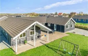 Beautiful Home In Sydals With Kitchen - Vollerup