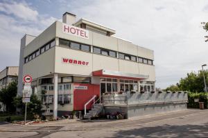 Hotel Wanner Stuttgart Neuhausen Auf Den Fildern Germany J2ski