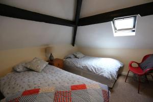 Central Barmouth Town House - Near Beach - Sleeps up to 16!