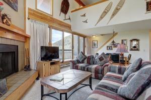 2072 The Pines Condo