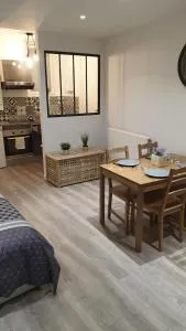 Inobello proche Chateau Chantilly Parc Asterix - Courteuil