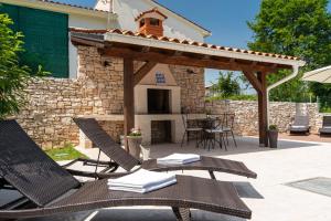 Villa Natasha - charming Istrian villa with private heated pool