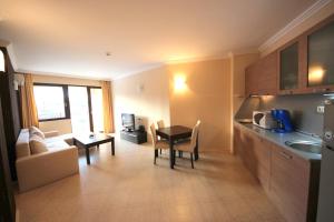 Menada Nestinarka Apartments