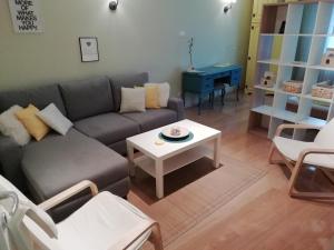 Apartment B44 