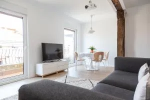 Next city center San Sebastian Bus & Train Station Free wifi - Эгуия