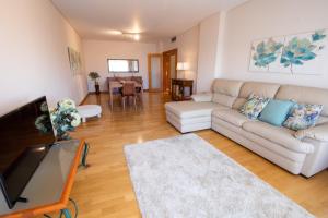 Apartment T3 in Downtown with Sea View