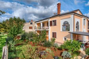 Apartments Vera Savic