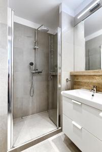 City Centre Modern Apartment Poznań Free Parking