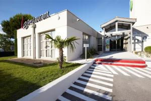 Hotels Campanile Montpellier Est Le Millenaire : photos des chambres