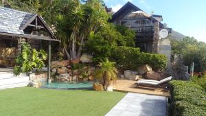 African Violet Guest Suites