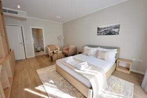 Twin Room room in Alis Hotel