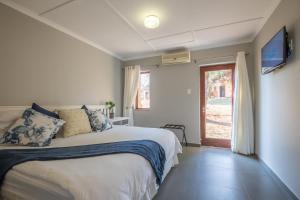 Unit 12, Greenway Woods, White River