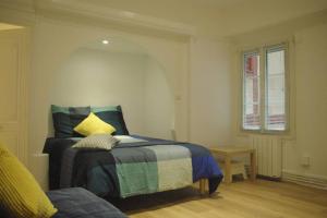 Appartements Dijon Standing Historic City Apartment : photos des chambres