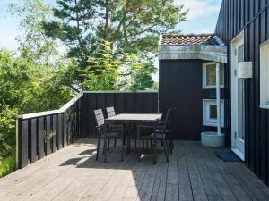 Four-Bedroom Holiday Home room in Four-Bedroom Holiday home in Ebeltoft 10