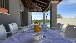 Charming Villa Verde with private pool in Pula, extra POOL HEATING by WiiBuk