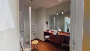 Classic Double Room room in Citotel Le Clos Champel