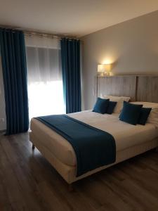 Hotels La Cote Bleue : photos des chambres