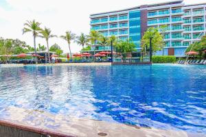 Residents Hua Hin by Wanida