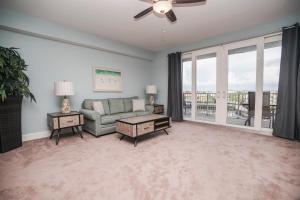 One-Bedroom Apartment – 315 room in Laketown Wharf Resort by Panhandle Getaways