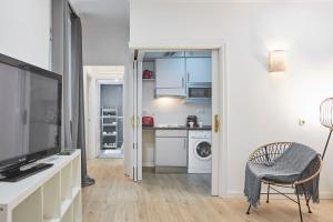 LEEWAYS APARTMENT in SAN BERNARDO