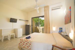 Basic Triple Room room in Hotel Le Acacie