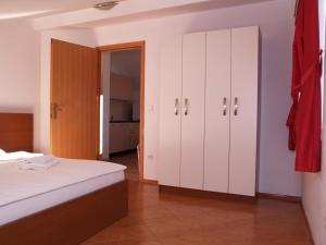 Apartmani "Jadran"