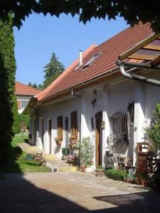 Sziget Vendégház - Lochenhaus