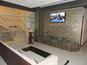 Pacific Suites Hotel