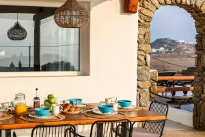 Villa Ortus White Cycladic Lux with Private Pool 3bed & 3bath! Myconos Greece