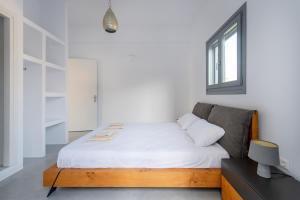 Parikia's Crossroad 3 Bedroom House Paros Greece