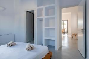 Parikia's Crossroad 3 Bedroom House Paros Greece